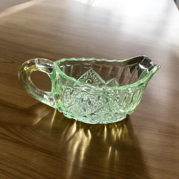 Depression Glass, Sugar Bowl& Creamer Set Creamer Cracked, Vaseline Glass Green - Picture 8 of 13
